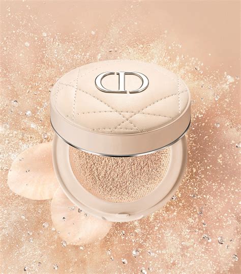 Dior Forever Loose Cushion Powder .